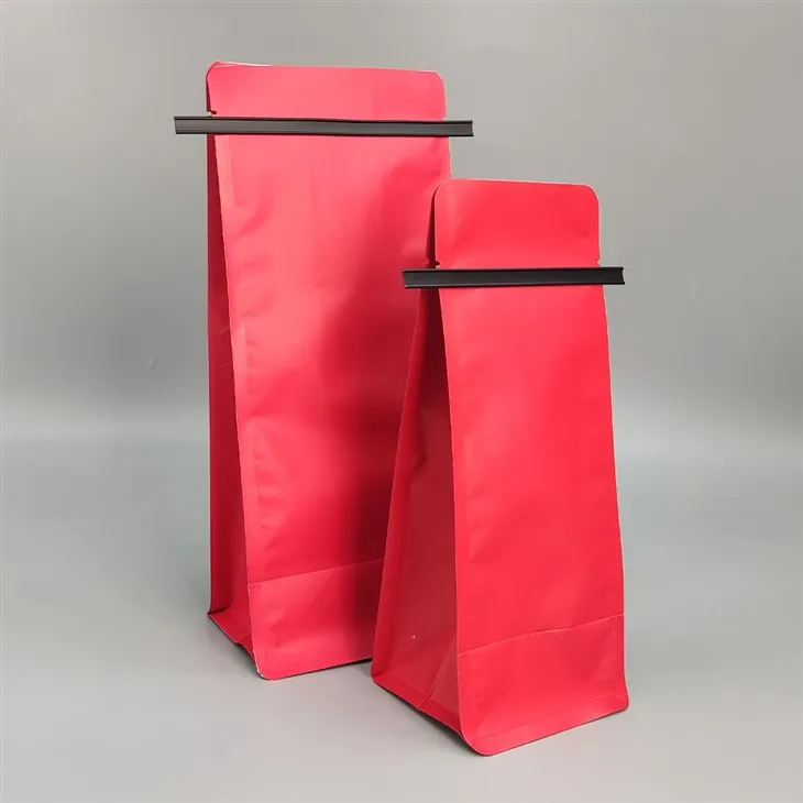 Изготовленная на заказ красная сумка-аккордеон с лентами