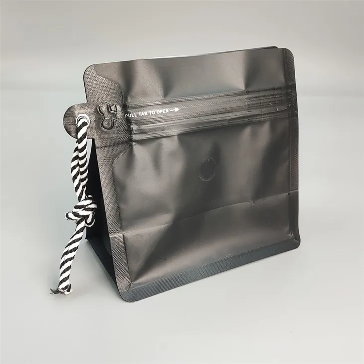 Изготовленная на заказ черная сумка-аккордеон с подвесным шнуром